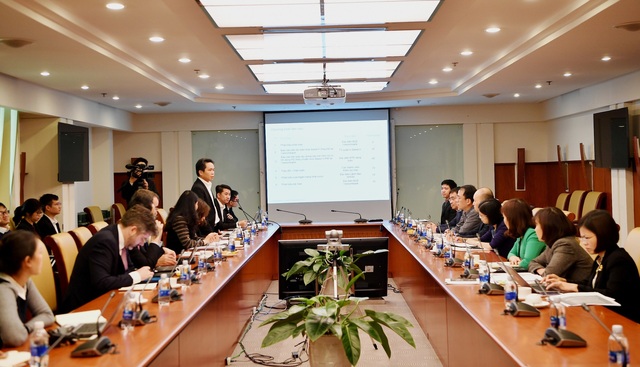 Vietcombank đã sẵn sàng thực hiện Basel II theo phương pháp nâng cao - 2
Ông Nguyễn Mạnh Hùng - Ủy viên HĐQT - Phó trưởng Ban thường trực Ban Triển khai Chương trình Basel II của Vietcombank phát biểu tại hội thảo