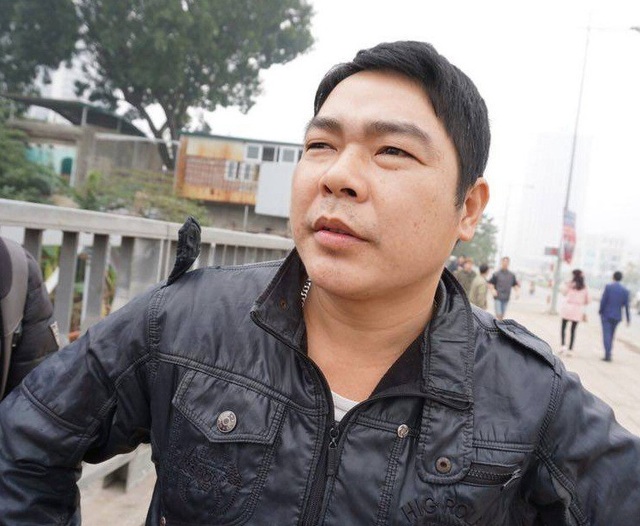 Vụ sập giàn giáo làm 3 người chết: Kết cấu giàn giáo không chắc chắn! - 4 Anh Lường Văn Tú (quê Sơn La) vẫn chưa hết hoảng sợ