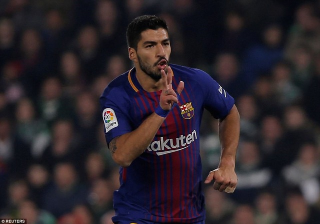 Betis 0-5 Barcelona: Messi, Suarez cùng lập cú đúp - 4
Luis Suarez lập cú đúp giúp Barcelona thắng Betis 5-0