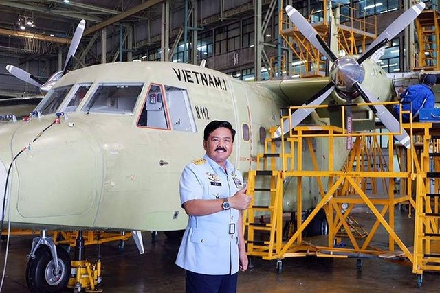 Casa-212, "mắt thần" trên biển của Việt Nam - 2
Máy bay Casa-212 của Việt Nam đang được hoàn thiện tại nhà máy Bandung (Indonesia)