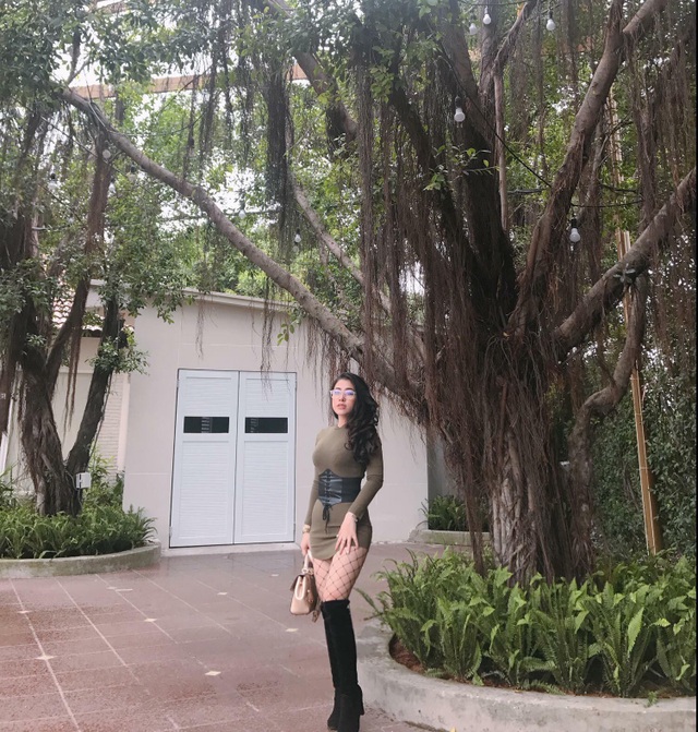 Cô giáo Anh văn xinh đẹp, biết 3 ngoại ngữ, 4 nhạc cụ - 6 Cô giáo Anh văn xinh đẹp, biết 3 ngoại ngữ, 4 nhạc cụ - 6