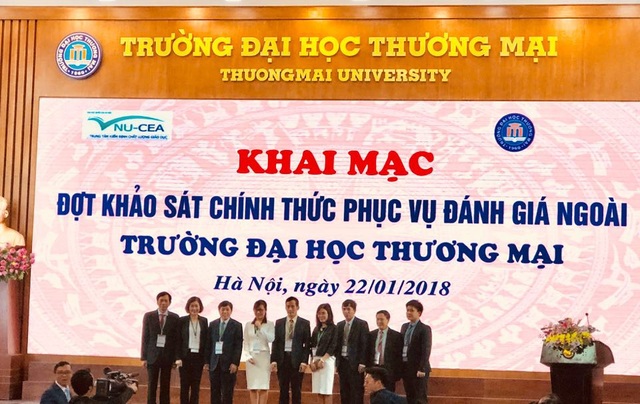 Trường ĐH Thương Mại chính thức thực hiện đánh giá ngoài - 1
Đoàn chuyên gia đánh giá ngoài trường ĐH Thương Mại