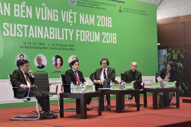 TS Nguyễn Đình Cung: Việt Nam vừa thích, vừa sợ kinh tế thị trường - 1 Theo ông Cung, Việt Nam sợ thị trường nên bất cứ cái gì xảy ra ở nền kinh tế đều đổ cho thị trường. (Ảnh: Hồng Vân)