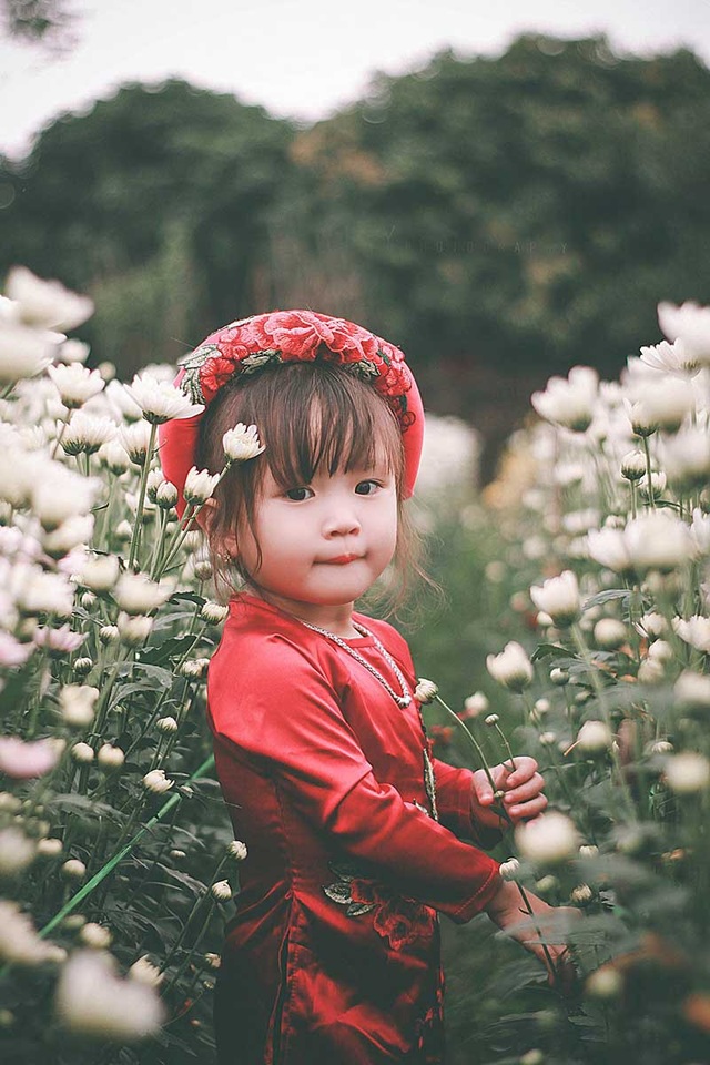 Bộ ảnh “không thể không yêu” của bé gái 3 tuổi Nghệ An - 4
Những bức ảnh chụp hầu hết đều là khoảnh khắc tự nhiên nhất của bé.