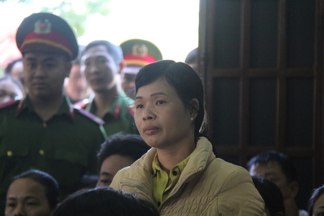 “Bị cáo ra Bộ công an đầu thú do không tin công an địa phương” - 2 Người phụ nữ bật khóc khi nhắc lại việc làm của Công ty Long Sơn