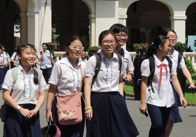 TPHCM: “Siết” nguyện vọng vào lớp 10 - 1 TPHCM sẽ siết việc chọn nguyện vọng vào lớp 10 để tránh trình trạng học sinh thi đỗ vào rồi... tìm cách chuyển trường