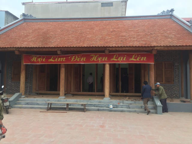 Ký cam kết không ngửa nón nhận tiền tại lễ hội Vùng Lim - 3 Nhà chứa quan họ là nơi hội họp, luyện tập và truyền dậy quan họ của các liền anh, liền chị