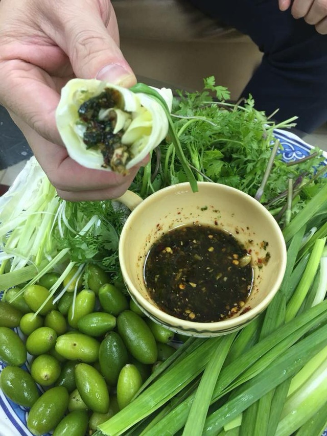 Nhót xanh cuốn cải chua rùng mình, ngày ăn 3 suất, chị em công sở vẫn thòm thèm - 3 Nhót xanh cuốn cải chua rùng mình, ngày ăn 3 suất, chị em công sở vẫn thòm thèm - 3