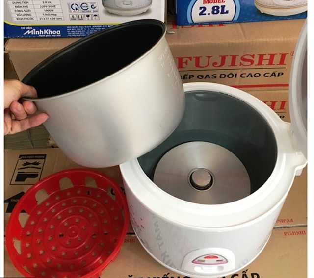Phát hiện 1.709 "bộ não" nồi cơm điện không hóa đơn chứng từ - 1 Mâm điện là thành phần rất quan trọng để làm ra nồi cơm điện