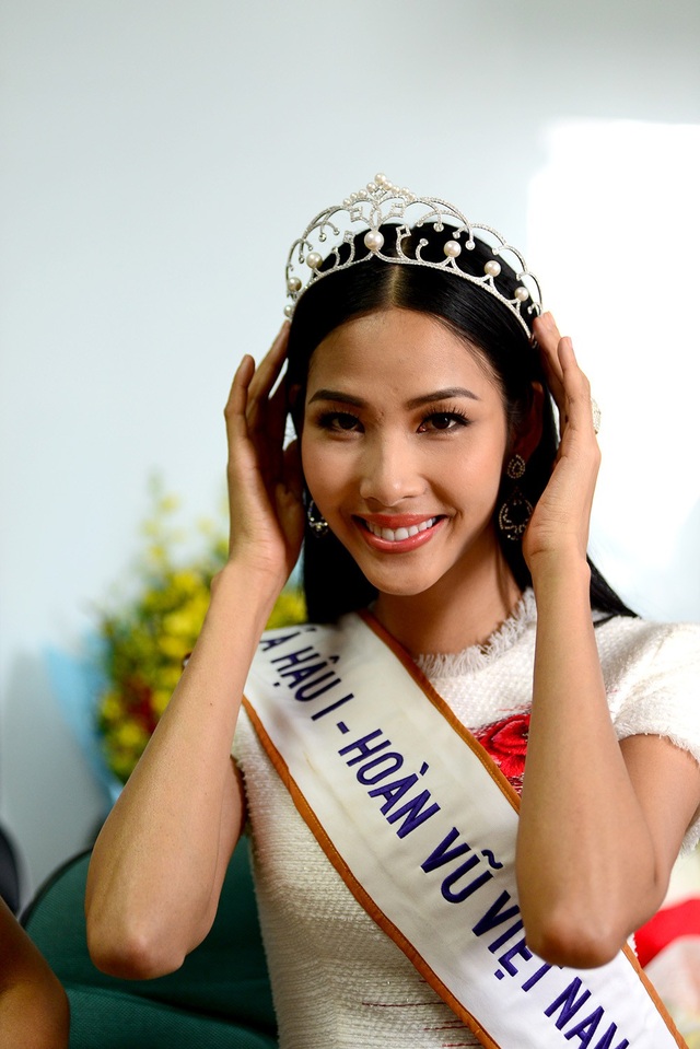Top 3 người đẹp Hoàn vũ Việt Nam bật mí nhiều điều thú vị cùng độc giả Dân trí - 8 Top 3 người đẹp Hoàn vũ Việt Nam bật mí nhiều điều thú vị cùng độc giả Dân trí - 8