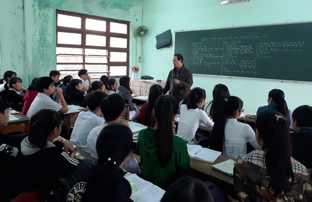 Tâm thư đả kích học thêm gây choáng thầy hiệu trưởng 34 năm làm nghề - 2 Tâm thư đả kích học thêm gây choáng thầy hiệu trưởng 34 năm làm nghề - 2