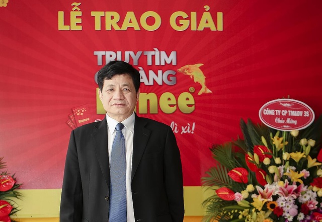 Táo Xuân Bắc hào hứng trao Cặp Cá Vàng Ranee đến khách hàng may mắn tại Hà Nội - 3 PGS.TS Lê Danh Tuyên chia sẻ về giá trị dinh dưỡng của Ranee tại chương trình