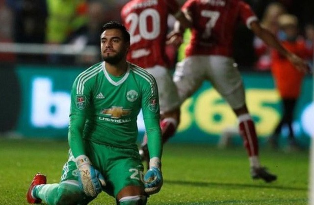 Mourinho sẽ giúp MU ứng phó thế nào với FA Cup? - 2
Romero sẽ được thi đấu thay thế De Gea trong khung gỗ