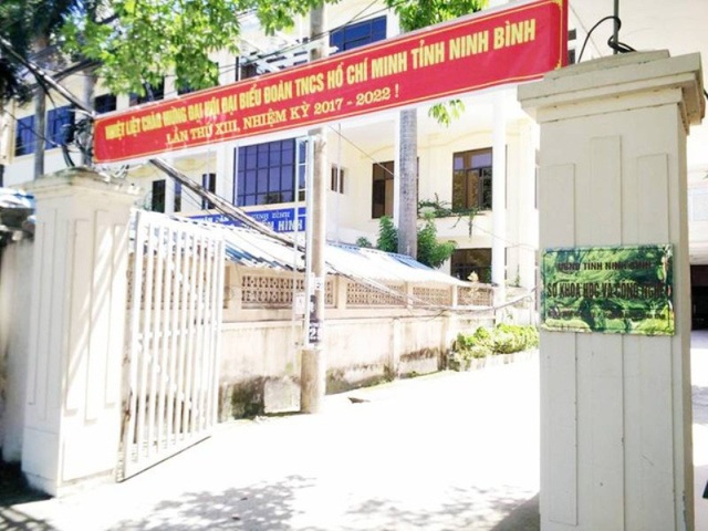 Hàng loạt cán bộ được bổ nhiệm “thần tốc” vẫn ung dung tại vị - 1 Sở Khoa học và Công nghệ Ninh Bình nơi hàng loạt cán bộ được bổ nhiệm thần tốc đang ung dung tại vị.