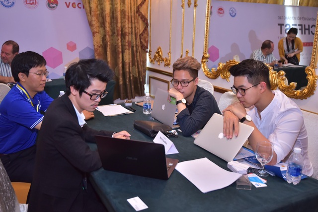 Demo Day - Ngày hội để startup có thể kêu gọi đầu tư thành công - 2
Startup Việt cần khẳng định mình để quyến rũ các nhà đầu tư hơn.