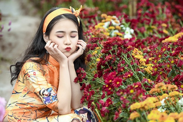 Ước mơ trở thành người mẫu, diễn viên của cô lớp trưởng xinh đẹp - 4
Từ chỗ là một người mẫu nghiệp dư, hiện tại Ngọc Anh đang nuôi ước mơ trở thành một người mẫu, diễn viên chuyên nghiệp. Cô nói: Em đang cố gắng hoàn thiện bản thân, tập gym nhiều, chế độ ăn để có dáng vóc đẹp hơn.