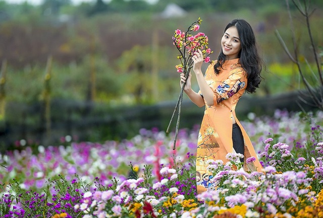 Ước mơ trở thành người mẫu, diễn viên của cô lớp trưởng xinh đẹp - 1
Gương mặt tươi đẹp, đầy sức sống này là Nguyễn Ngọc Anh, hiện đang học lớp 11 trường THPT Nguyễn Bỉnh Khiêm (Hà Nội).