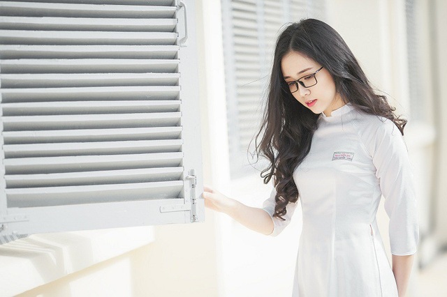 Nữ sinh 10X đẹp tựa “thiên thần” trong tà áo dài trắng - 12 Nữ sinh 10X đẹp tựa “thiên thần” trong tà áo dài trắng - 12