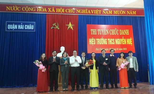 Đà Nẵng tổ chức thi tuyển Hiệu trưởng trường THCS - 1
Các ứng viên dự tuyển chức danh Hiệu trưởng THCS Nguyễn Huệ (quận Hải Châu, Đà Nẵng).