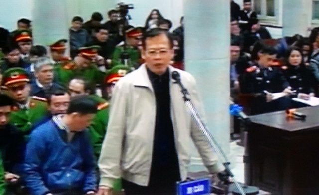 Ông Đinh La Thăng luôn nhận trách nhiệm người đứng đầu - 1 Bị cáo Phùng Đình Thực - nguyên Tổng Giám đốc PVN - tại phiên xử chiều 9/1.