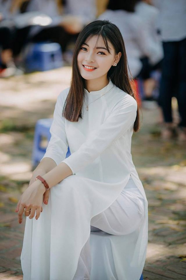 Á khôi Tài sắc Việt Nam 2018: “Dùng mạng xã hội hữu ích chứ đừng nghiện” - 5 Á khôi Tài sắc Việt Nam 2018: “Dùng mạng xã hội hữu ích chứ đừng nghiện” - 5