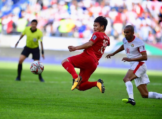 Đội tuyển Việt Nam vào tứ kết Asian Cup 2019: Tuyệt vời những chàng trai áo Quang-hai-1547984676575