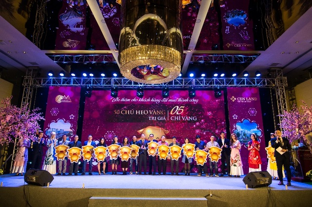 Khách hàng mua biệt thự, shophouse của Khai Sơn được tặng quà Tài – Lộc dịp Tết 2019 - 2 Khách hàng mua biệt thự, shophouse của Khai Sơn được tặng quà Tài – Lộc dịp Tết 2019 - 2