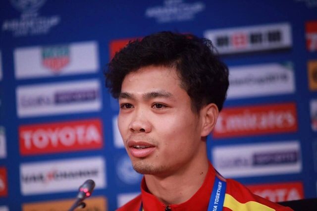 Công Phượng: “Đội tuyển Việt Nam không muốn dừng lại ở tứ kết” Công Phượng: “Đội tuyển Việt Nam không muốn dừng lại ở tứ kết”