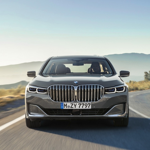 BMW 7-Series có những thay đổi gì đáng chú ý? - 2