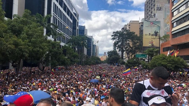 Biểu tình bùng phát tại Venezuela sau khi lãnh đạo đối lập tự nhận là tổng thống lâm thời - Ảnh minh hoạ 8