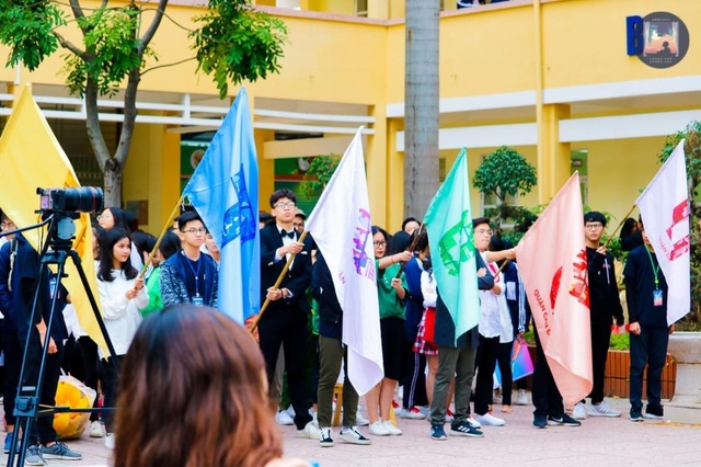 Teen trường Yên Hoà háo hức chào Xuân 2019 với những bản nhạc tuổi thanh xuân - 3 Teen trường Yên Hoà háo hức chào Xuân 2019 với những bản nhạc tuổi thanh xuân - 3