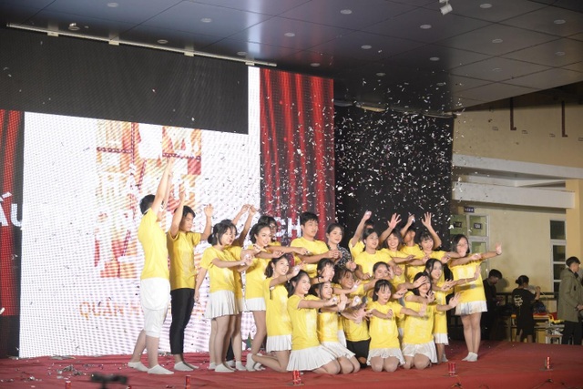 Teen trường Yên Hoà háo hức chào Xuân 2019 với những bản nhạc tuổi thanh xuân - 5 Teen trường Yên Hoà háo hức chào Xuân 2019 với những bản nhạc tuổi thanh xuân - 5