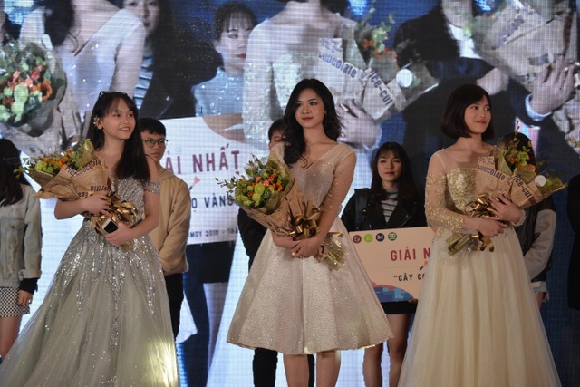 Teen trường Yên Hoà háo hức chào Xuân 2019 với những bản nhạc tuổi thanh xuân - 7 Teen trường Yên Hoà háo hức chào Xuân 2019 với những bản nhạc tuổi thanh xuân - 7