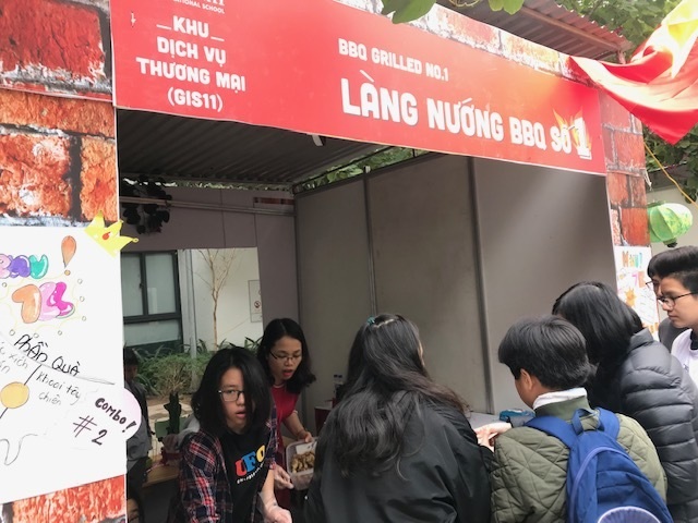 Hà Nội: Học sinh trải nghiệm cái Tết thời mậu dịch - 6 Hà Nội: Học sinh trải nghiệm cái Tết thời mậu dịch - 6