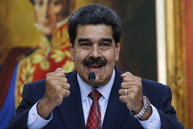 Đại tá Venezuela quay lưng với tổng thống