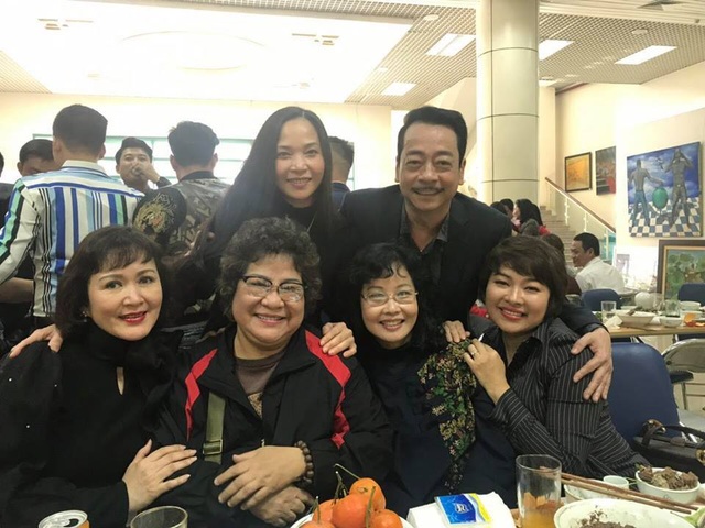NSƯT Minh Vượng: “Bố con nghệ sĩ Xuân Hinh rất hay xông nhà cho tôi” - 10 NSƯT Minh Vượng: “Bố con nghệ sĩ Xuân Hinh rất hay xông nhà cho tôi” - 10
