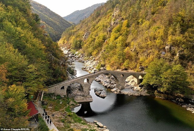 Bulgaria có tất cả mọi thứ để hút hồn du khách - 4 Bulgaria có tất cả mọi thứ để hút hồn du khách - 4