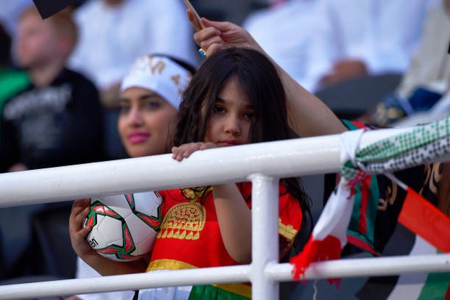 Đại thắng 4-0 trước chủ nhà UAE, Qatar lọt vào chung kết gặp Nhật Bản - 12 Đại thắng 4-0 trước chủ nhà UAE, Qatar lọt vào chung kết gặp Nhật Bản - 12