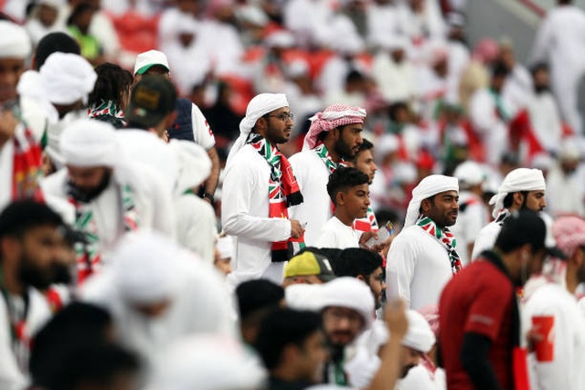 Đại thắng 4-0 trước chủ nhà UAE, Qatar lọt vào chung kết gặp Nhật Bản - 14 Đại thắng 4-0 trước chủ nhà UAE, Qatar lọt vào chung kết gặp Nhật Bản - 14