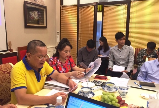 Vụ “bốc hơi” 245 tỷ đồng tiền tiết kiệm: Đại gia Chu Thị Bình đang chờ để lấy tiền lãi 93 tỷ đồng - 1 Vụ “bốc hơi” 245 tỷ đồng tiền tiết kiệm: Đại gia Chu Thị Bình đang chờ để lấy tiền lãi 93 tỷ đồng - 1