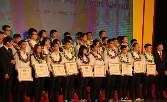 Dấu ấn giáo dục Việt Nam trên đấu trường trí tuệ quốc tế năm qua - 1 Dấu ấn giáo dục Việt Nam trên đấu trường trí tuệ quốc tế năm qua - 1