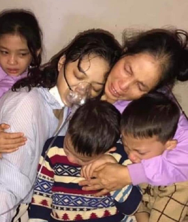 Bố, mẹ lần lượt qua đời, 3 đứa trẻ sống trong đói khát cùng ông bà nội già yếu - 4 Bố, mẹ lần lượt qua đời, 3 đứa trẻ sống trong đói khát cùng ông bà nội già yếu - 4