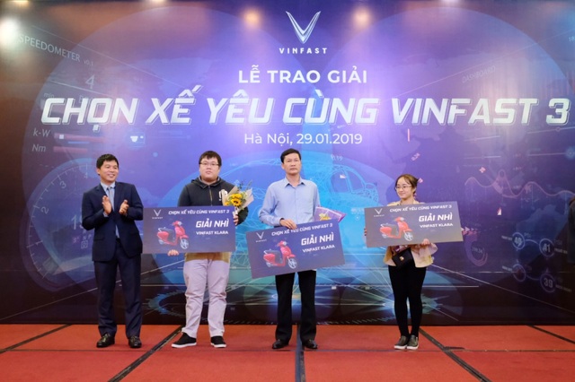 VinFast tổ chức trao  tặng xe cho người thắng cuộc Chọn xế yêu cùng VinFast - 3 - 2