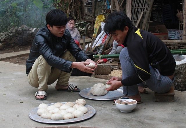 Về bản người Dao ăn Tết năm cùng kéo dài hơn 1 tháng - 3 Về bản người Dao ăn Tết năm cùng kéo dài hơn 1 tháng - 3