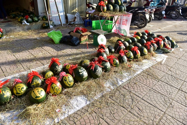 Dịch vụ làm đẹp dưa hấu kiếm tiền triệu ở Hà Nội - 1 Dịch vụ làm đẹp dưa hấu kiếm tiền triệu ở Hà Nội - 1