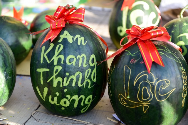 Dịch vụ làm đẹp dưa hấu kiếm tiền triệu ở Hà Nội - 3 Dịch vụ làm đẹp dưa hấu kiếm tiền triệu ở Hà Nội - 3