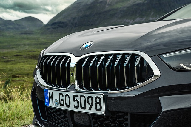 Thừa thắng xông lên, BMW ra mắt 8-Series Convertible 2019 - 10 Thừa thắng xông lên, BMW ra mắt 8-Series Convertible 2019 - 10