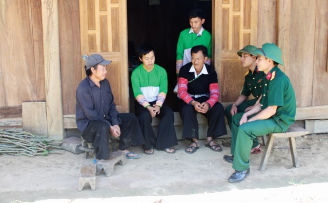 “Người truyền lửa” cho đồng bào Mông ở bản Ón