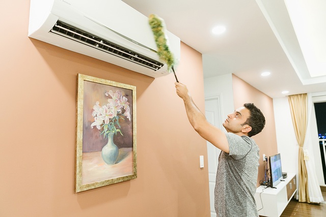 Võ Hạ Trâm: “Chồng không ngại việc rửa chén, lau nhà giúp vợ ngày Tết” - 5 Võ Hạ Trâm: “Chồng không ngại việc rửa chén, lau nhà giúp vợ ngày Tết” - 5