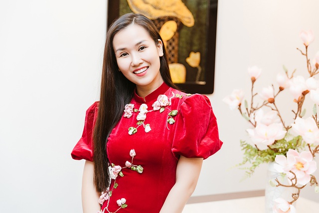 Võ Hạ Trâm: “Chồng không ngại việc rửa chén, lau nhà giúp vợ ngày Tết” - 1 Võ Hạ Trâm: “Chồng không ngại việc rửa chén, lau nhà giúp vợ ngày Tết” - 1